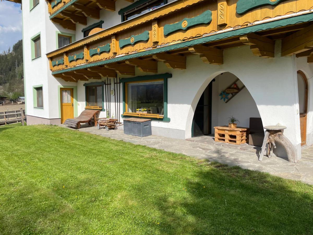 Ferienwohnung Maxi Maishofen Exterior foto